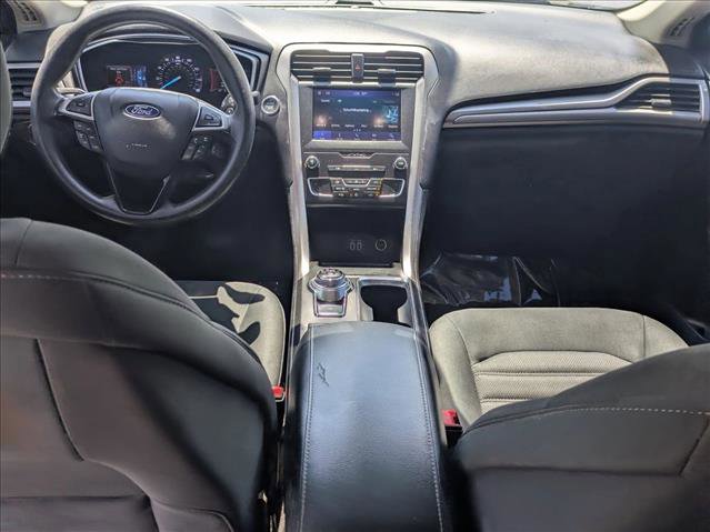 Used 2019 Ford Fusion SE image 16