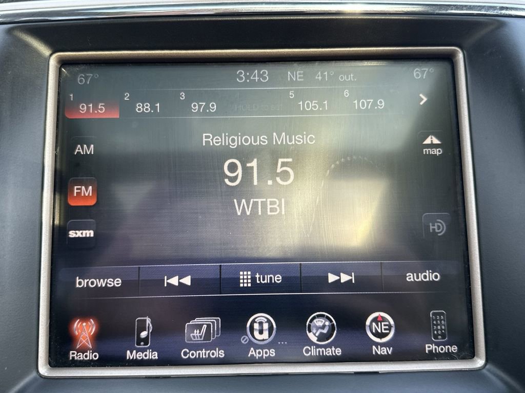 Used 2015 Jeep Grand Cherokee Limited w/ Luxury Group II image 16