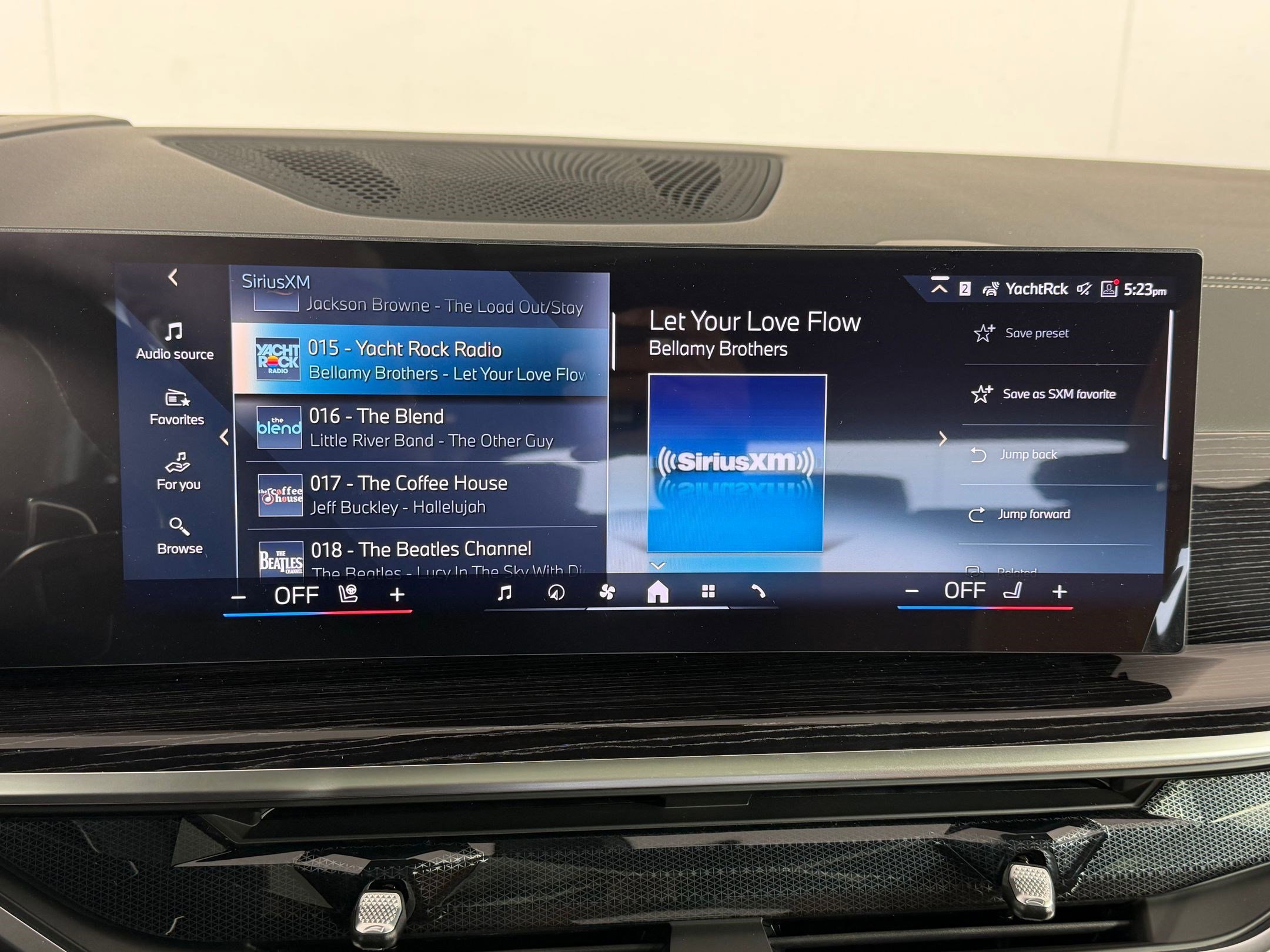 New 2026 BMW X5 xDrive50e w/ Executive Package image 25