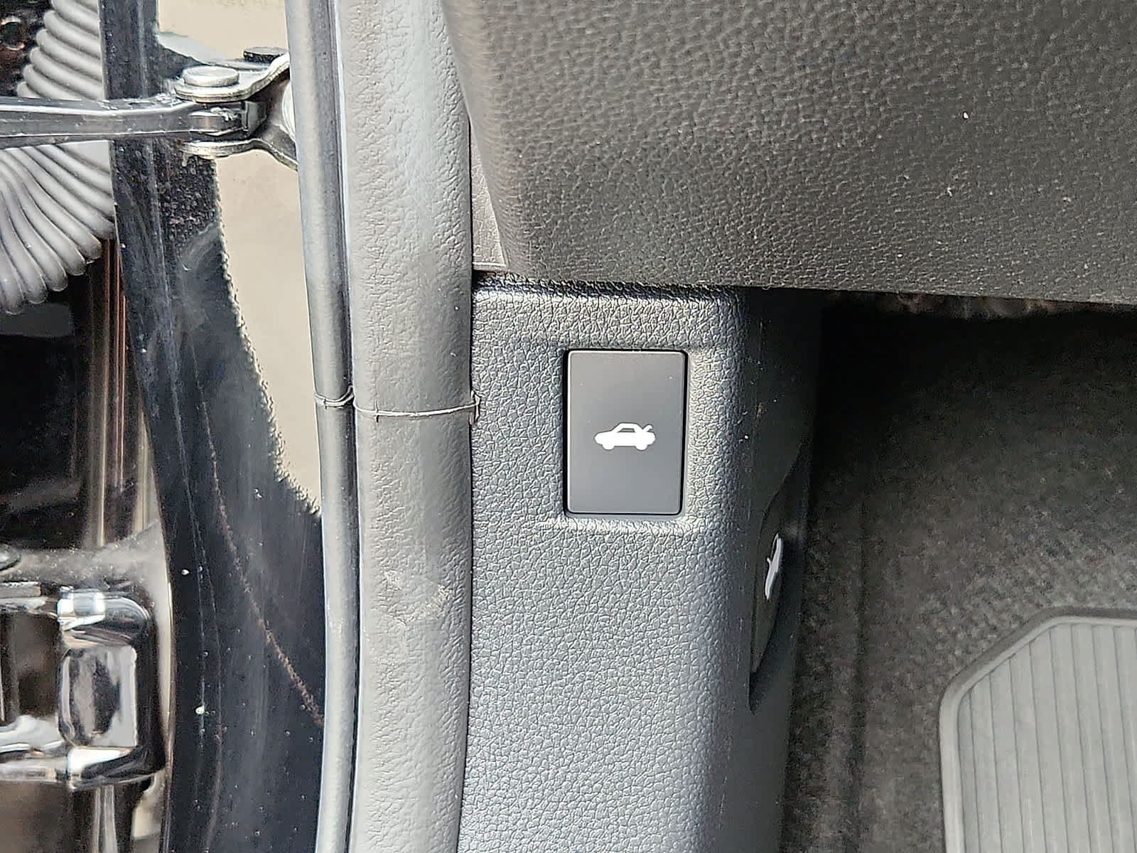 Certified 2024 Honda Accord EX image 27