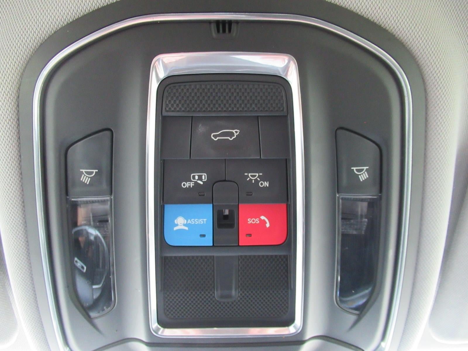 Used 2021 Jeep Grand Cherokee L Laredo w/ Luxury Tech Group I RWD image 29