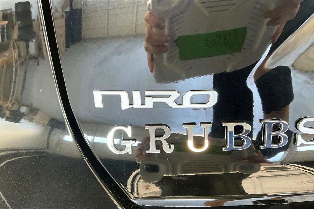 Used 2023 Kia Niro Wave image 39