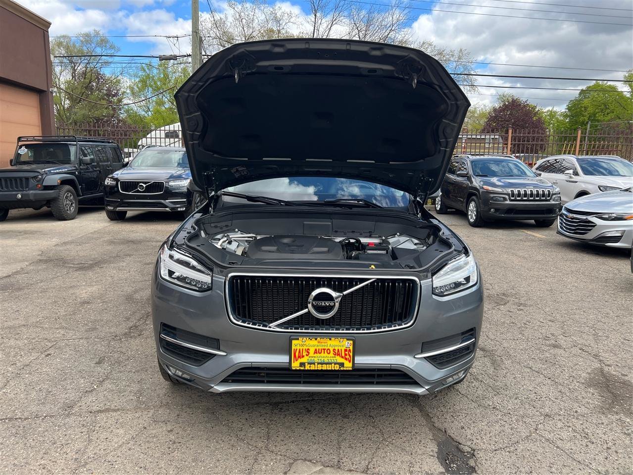 Used 2019 Volvo XC90 T5 Momentum AWD/4WD image 11