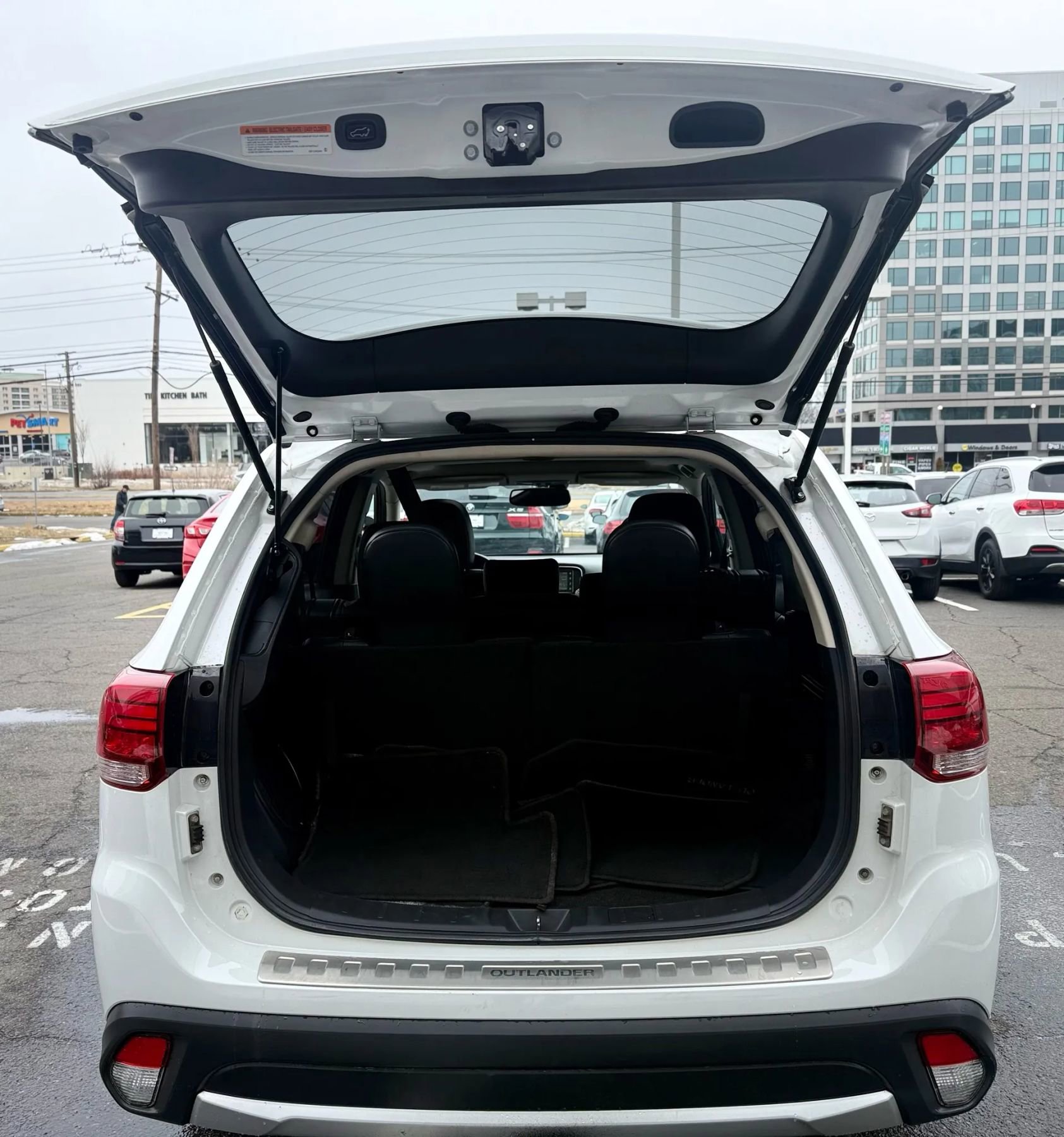 Used 2017 Mitsubishi Outlander GT image 43