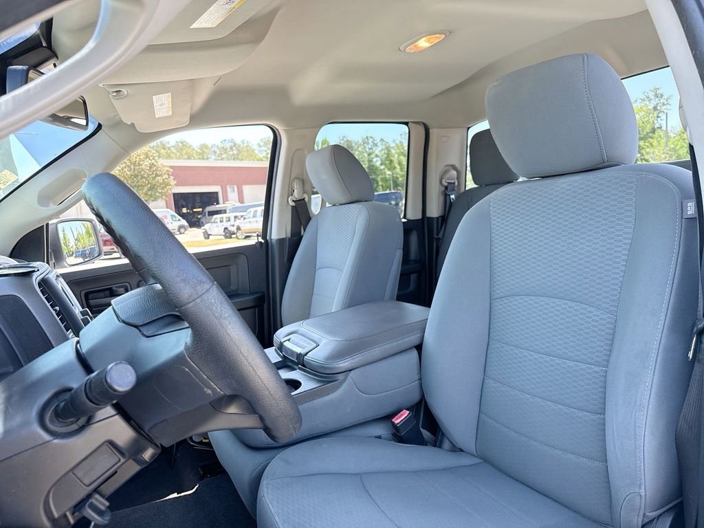 Used 2017 RAM 1500 Express RWD image 8