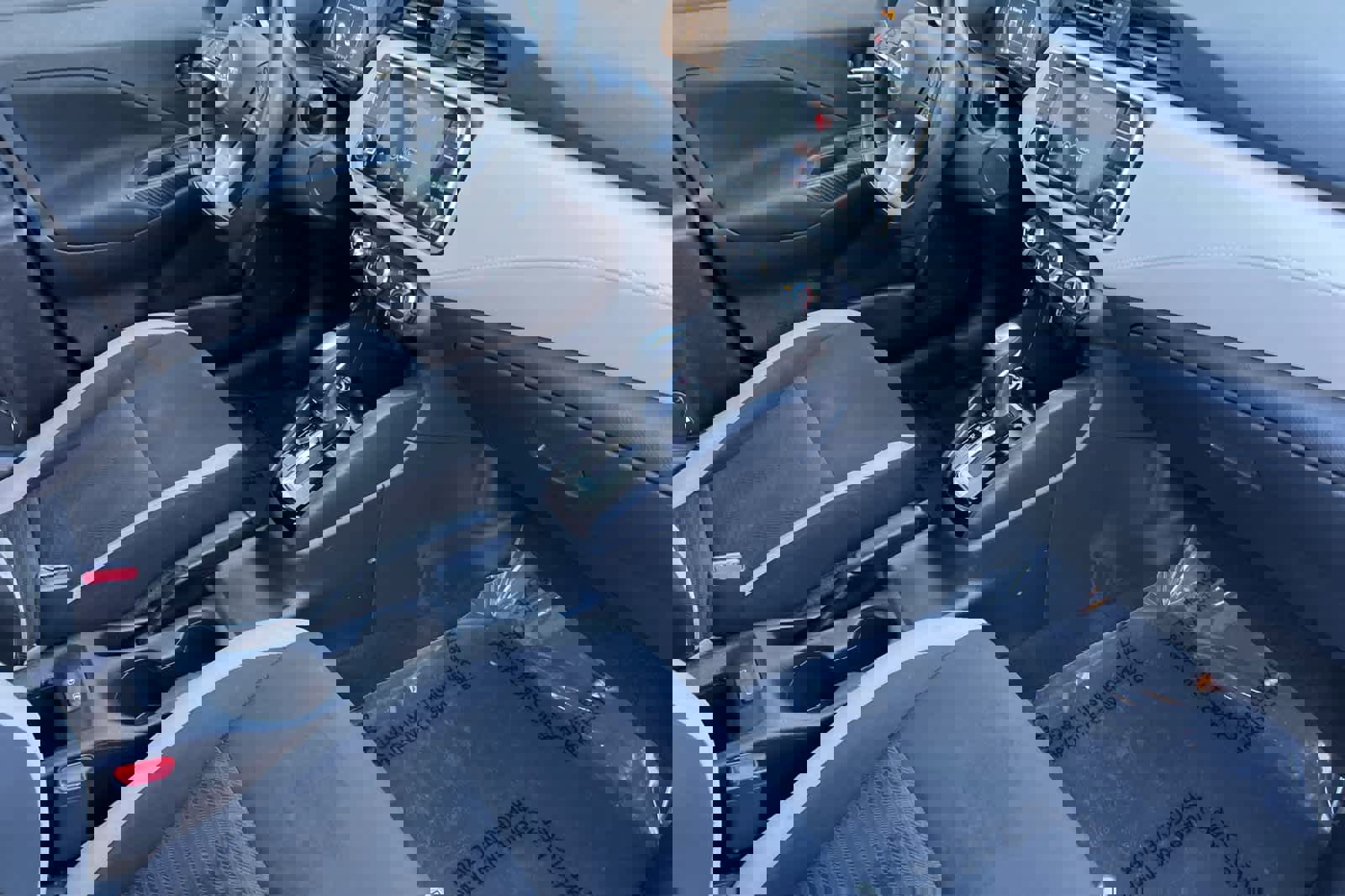 Used 2021 Nissan Versa SV image 15