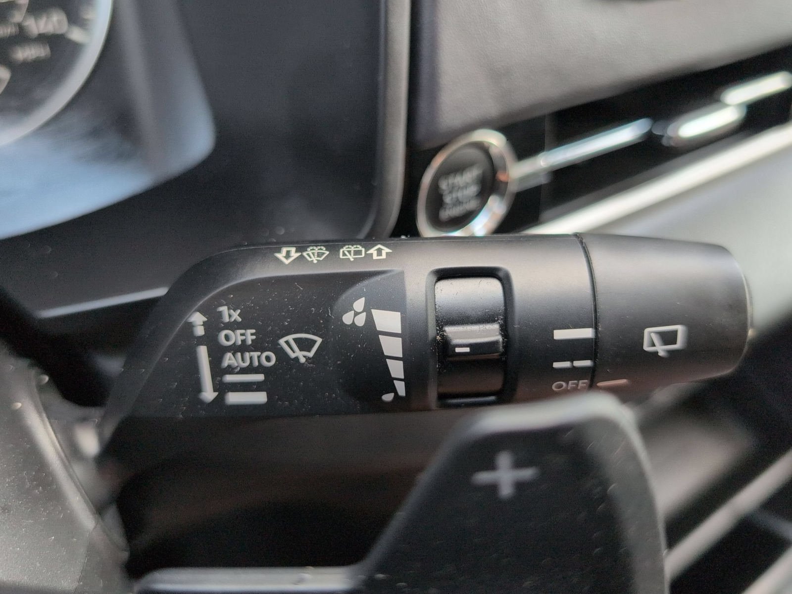Used 2024 Mitsubishi Outlander SE AWD/4WD image 15