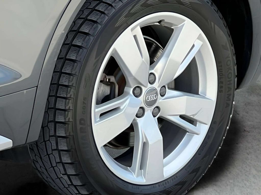 Used 2019 Audi Q5 Prestige w/ Prestige Package AWD/4WD image 40