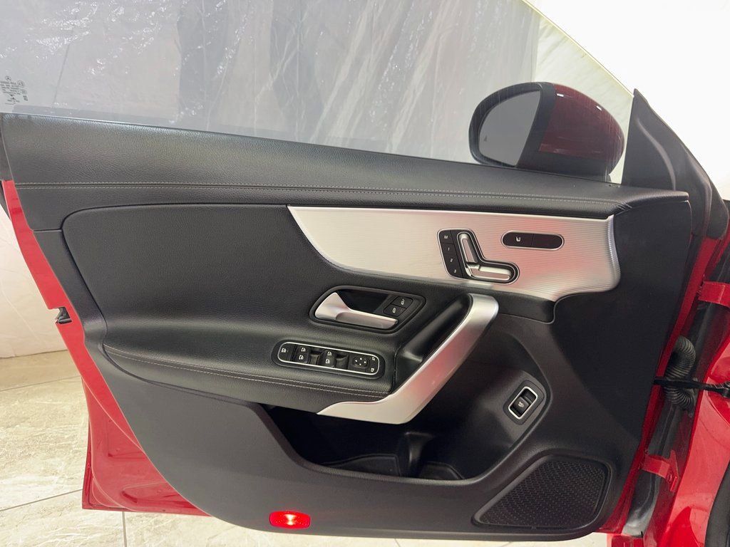 Used 2020 Mercedes-Benz CLA 250 image 35