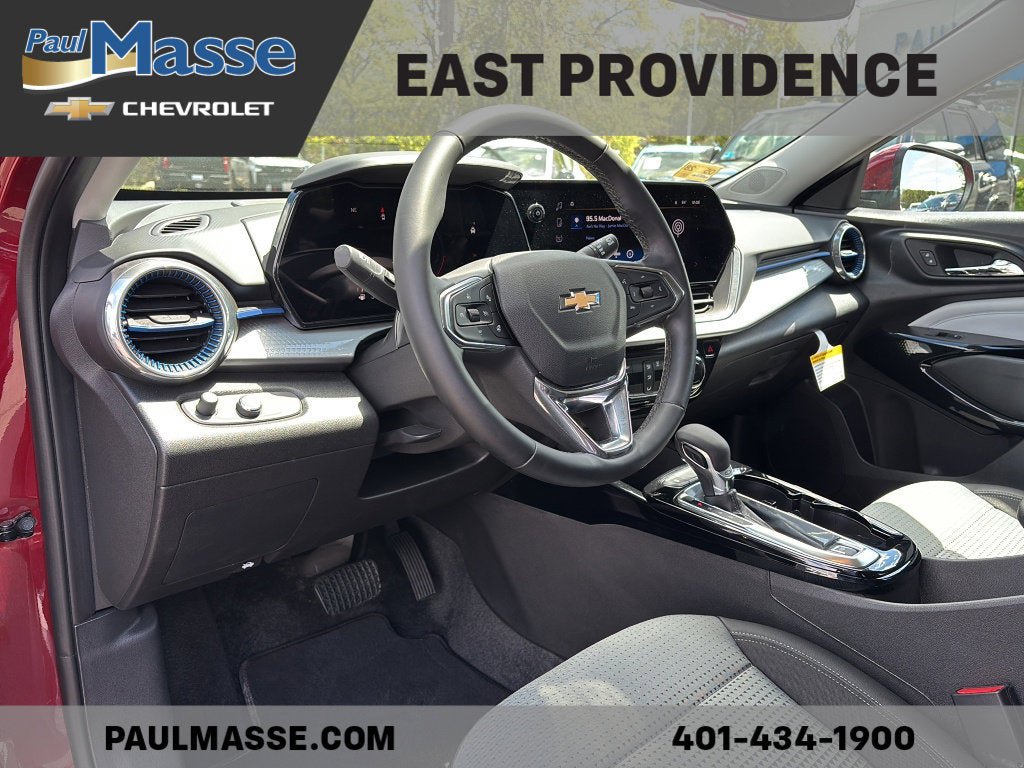 Certified 2025 Chevrolet Trax LT w/ LT Convenience Package FWD image 15