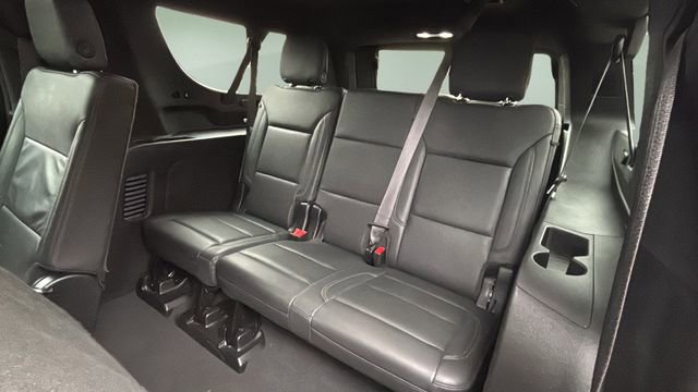 Used 2024 Chevrolet Suburban LT image 33
