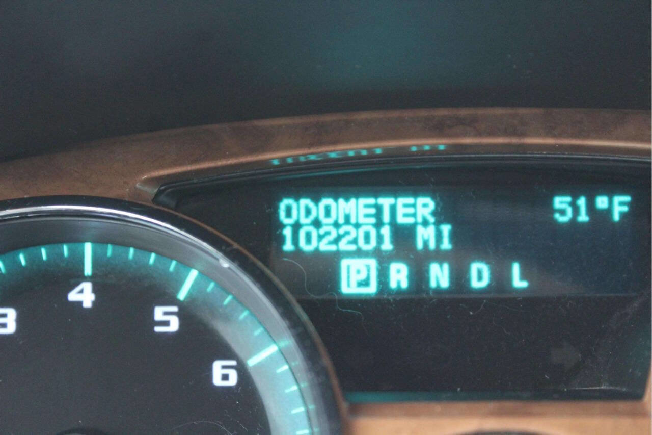 Used 2012 Buick Enclave Leather AWD/4WD image 10