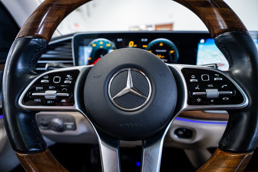 Used 2023 Mercedes-Benz GLS 580 4MATIC image 35
