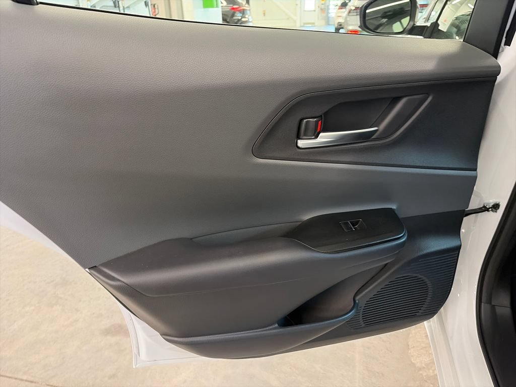 Used 2024 Toyota Prius XLE AWD/4WD image 26
