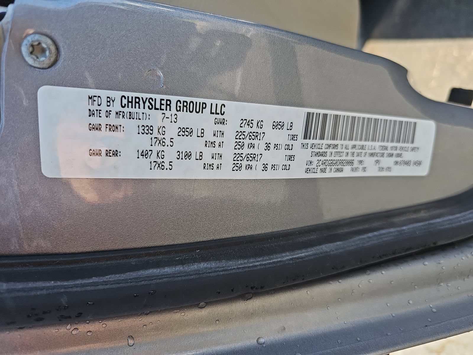 Used 2013 Dodge Grand Caravan American Value Package FWD image 16