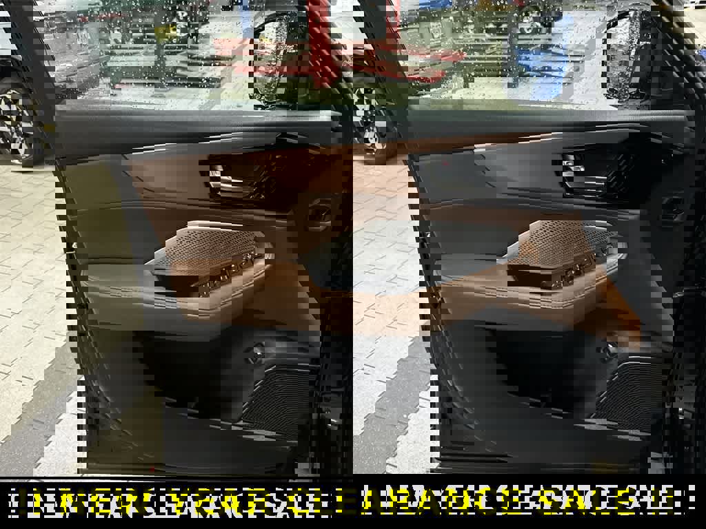 Used 2023 Acura MDX w/Technology Package image 32