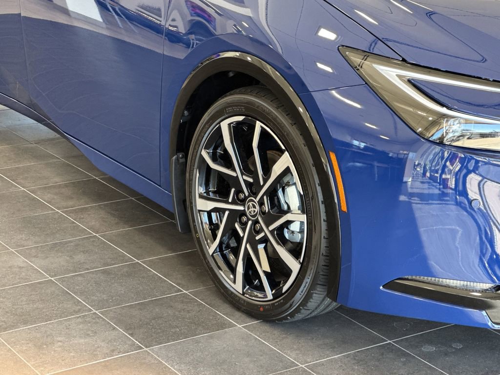 New 2026 Toyota Prius Plug-In Hybrid FWD image 5