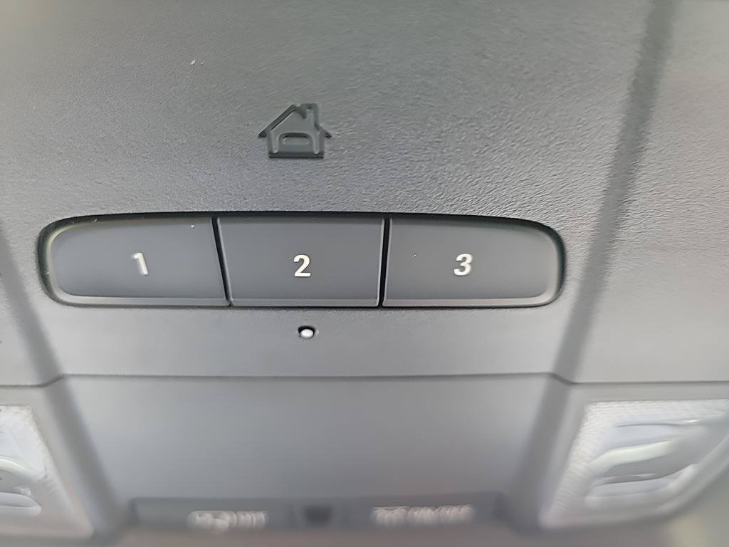 Used 2024 Chevrolet Blazer RS w/ Enhanced Convenience Package FWD image 29