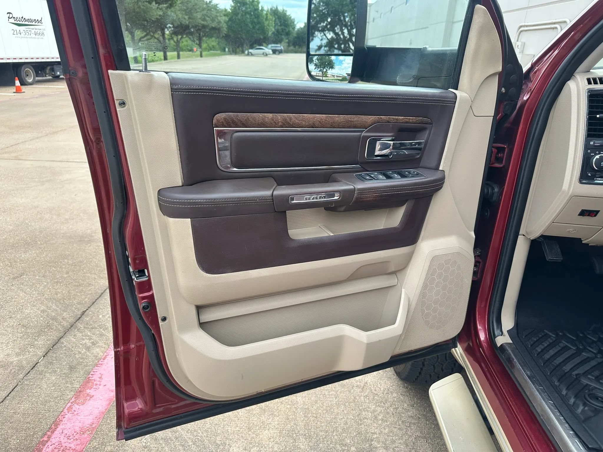 Used 2015 RAM 3500 Laramie Longhorn AWD/4WD image 19