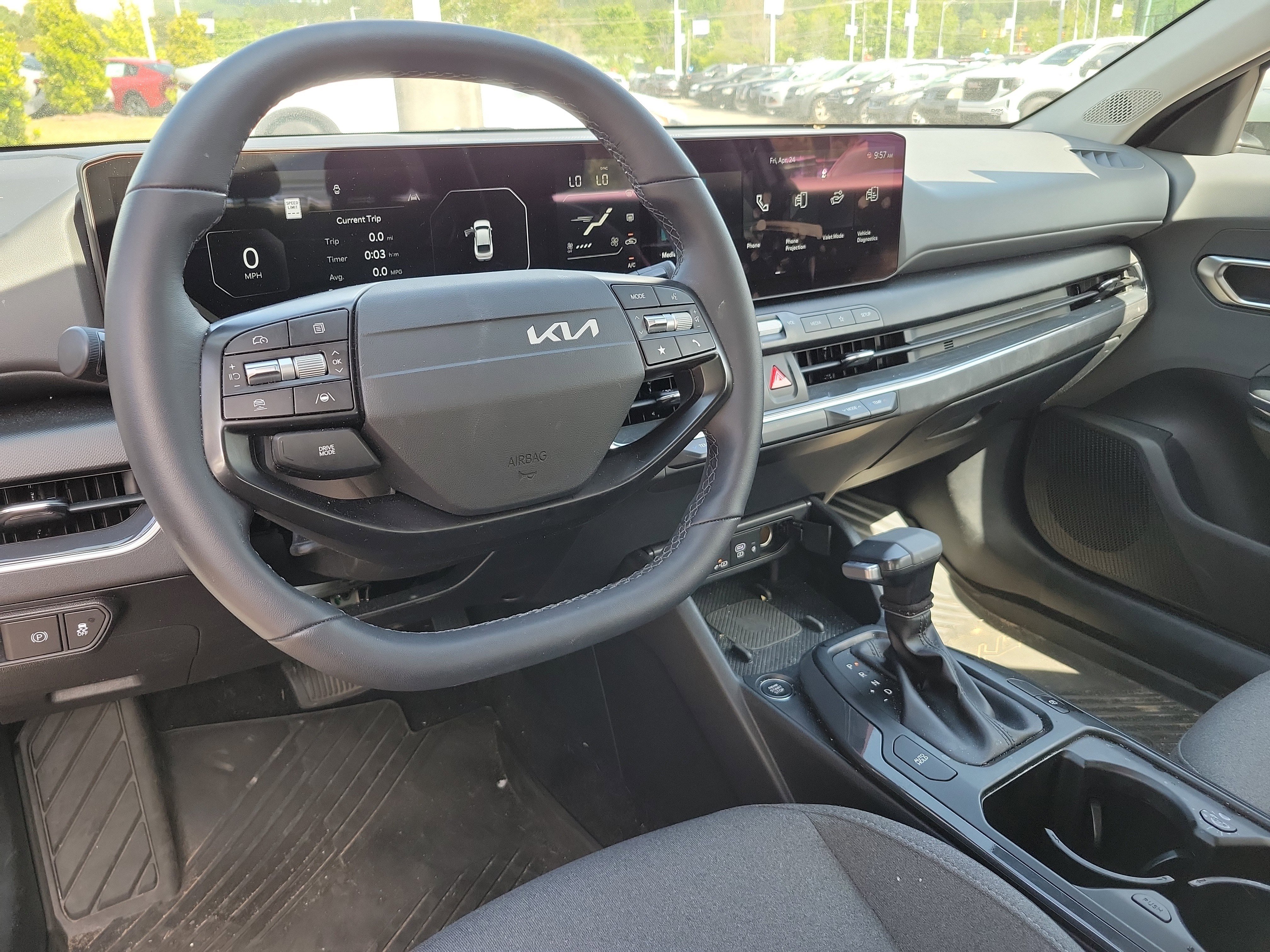 Used 2025 Kia K4 EX FWD image 2