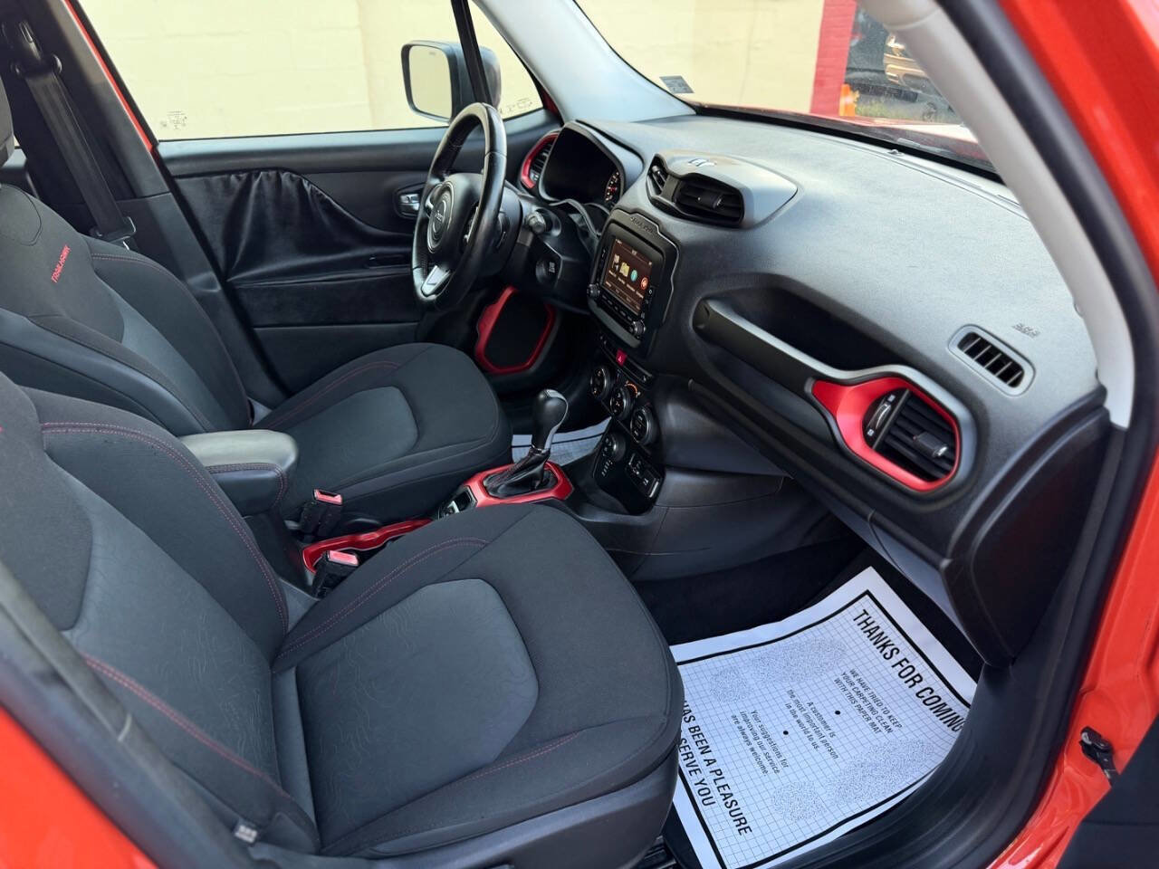Used 2015 Jeep Renegade Trailhawk w/ Popular Equipment Group AWD/4WD image 14
