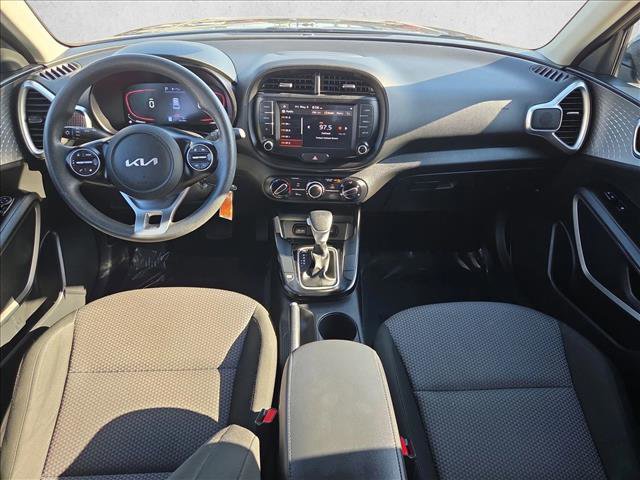 Used 2024 Kia Soul LX w/ Option Group 015 FWD image 16