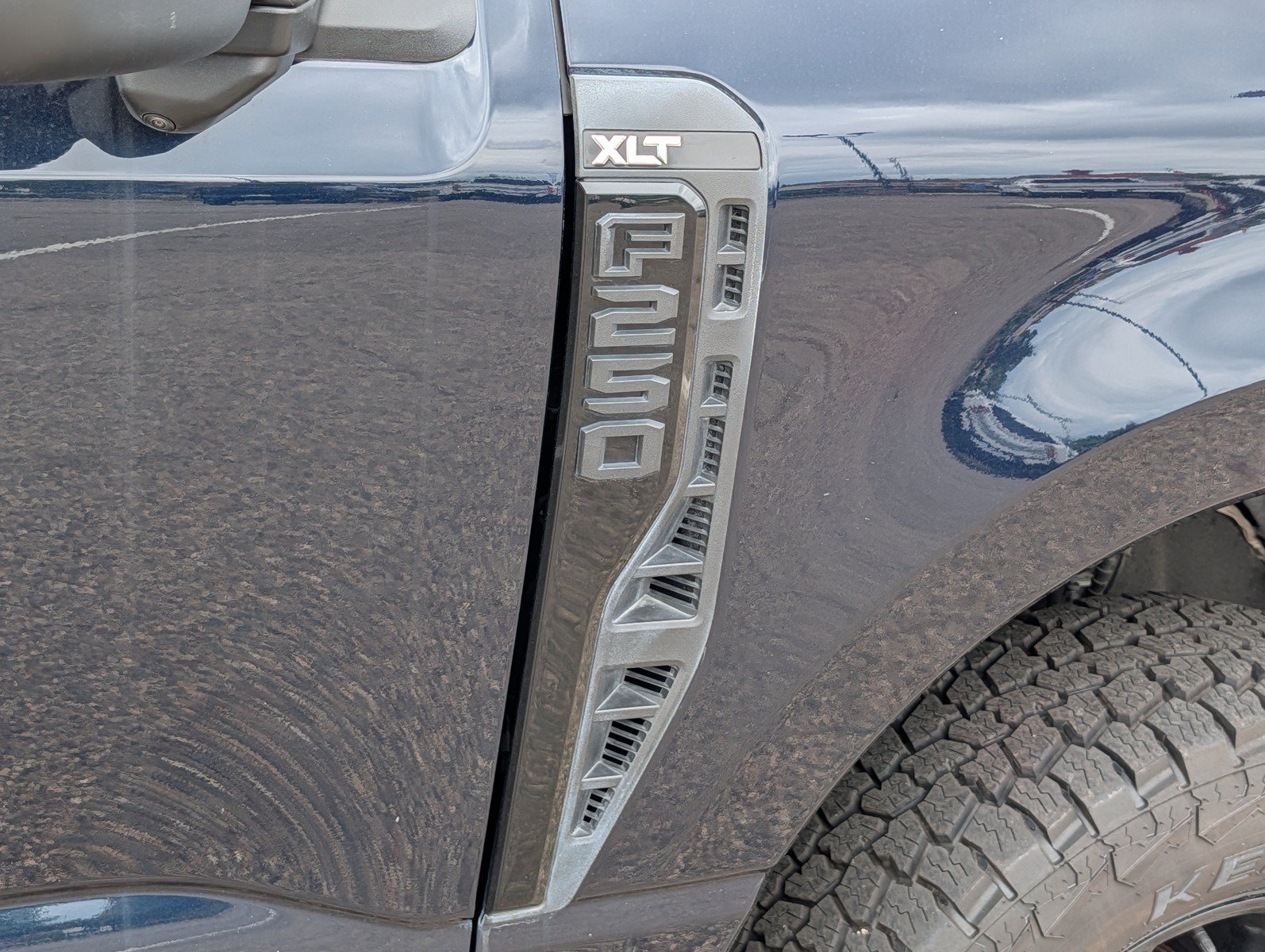 Used 2023 Ford F250 XLT w/ XLT Premium Package AWD/4WD image 7