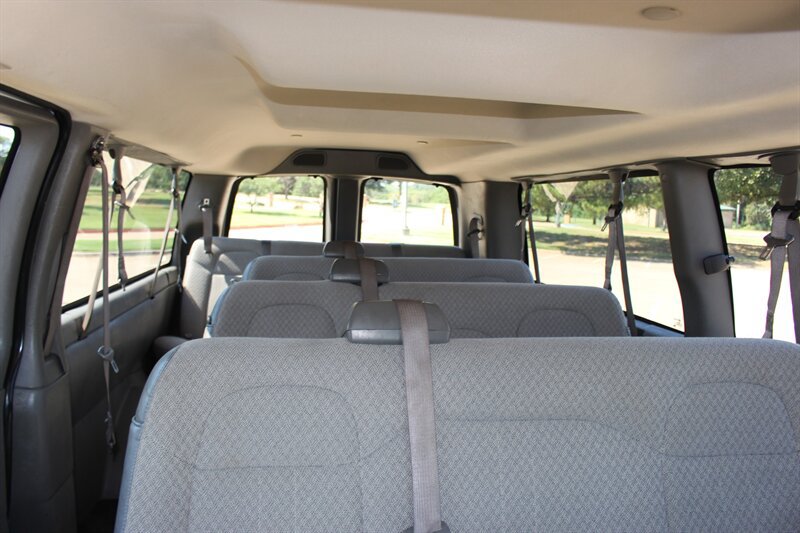Used 2020 Chevrolet Express 3500 LT w/ LT Preferred Equipment Group RWD image 14