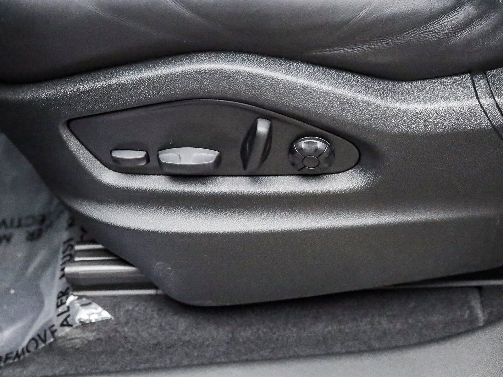 Certified 2025 Porsche Cayenne S image 25