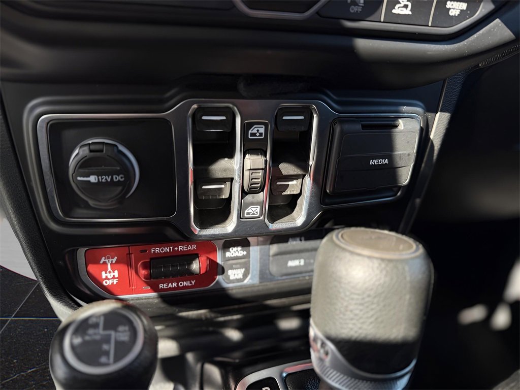 Used 2021 Jeep Gladiator Rubicon w/ Dual Top Group image 29