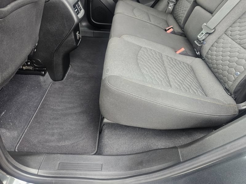 Used 2020 Chevrolet Equinox LT FWD image 25