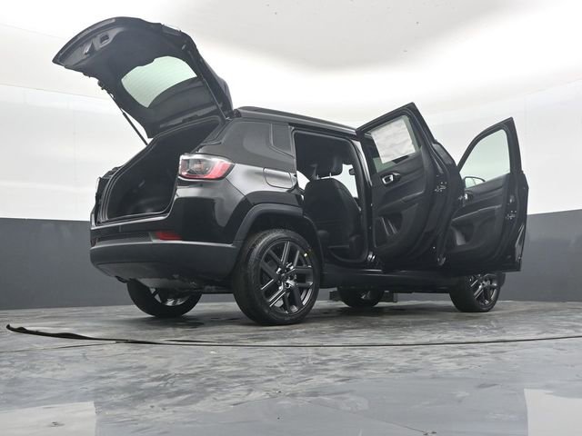 New 2026 Jeep Compass Latitude image 51
