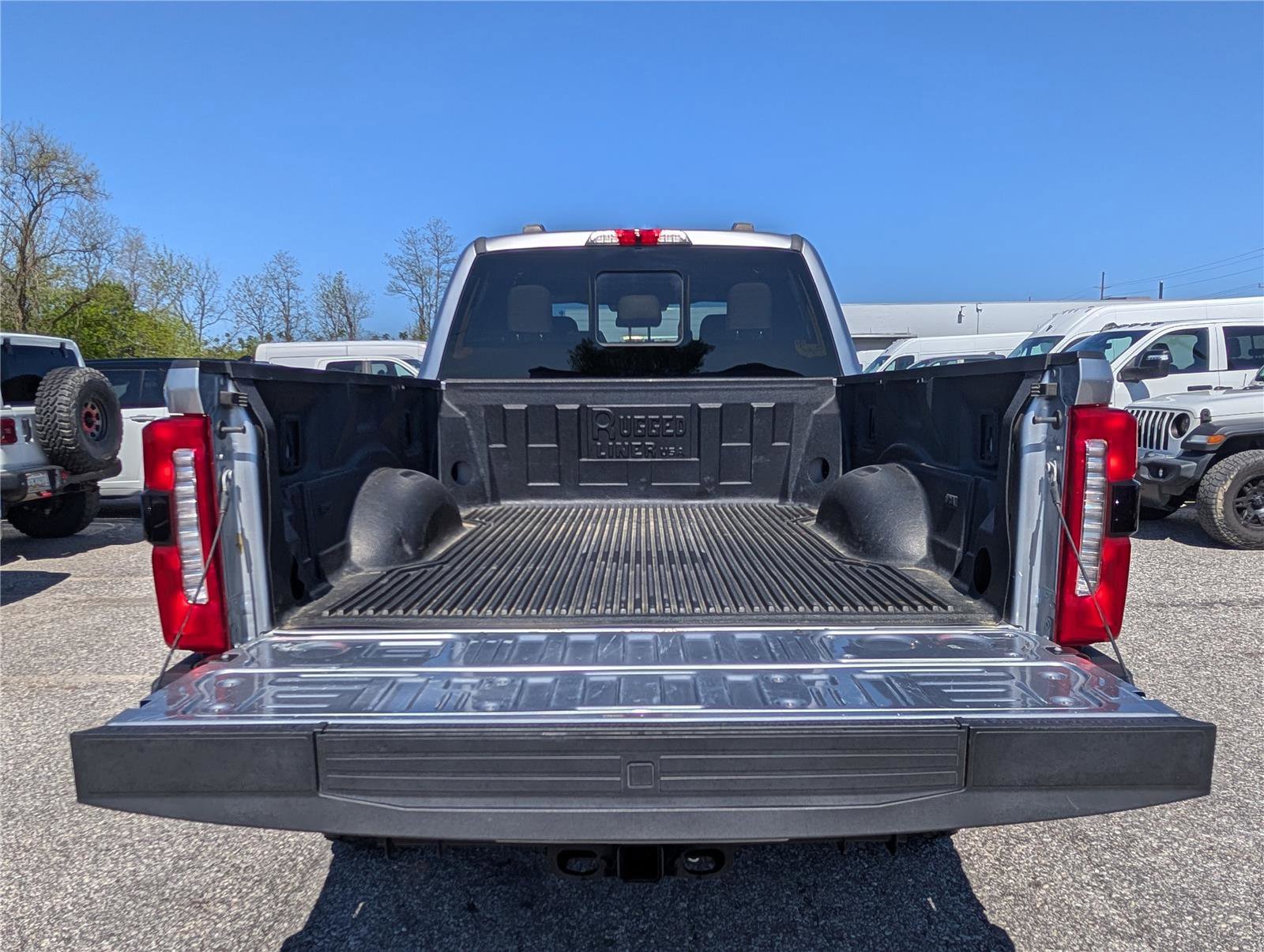 Used 2023 Ford F250 Lariat w/ Tremor Off-Road Package AWD/4WD image 15