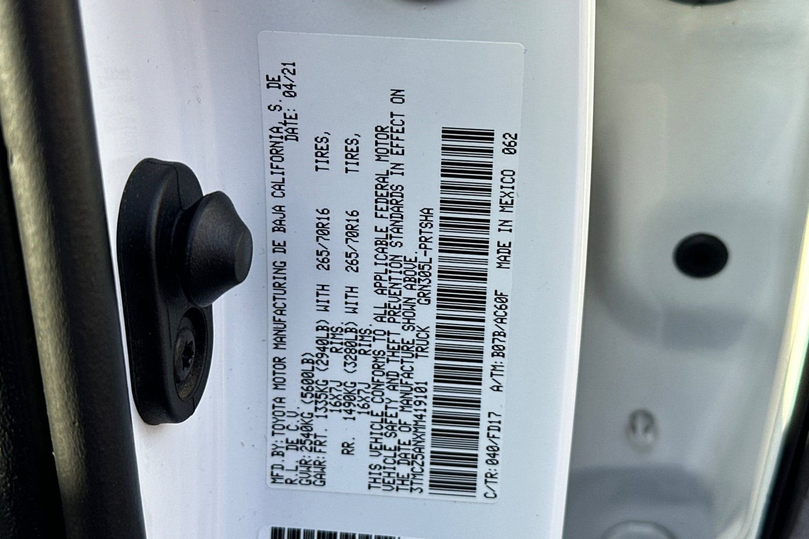 Used 2021 Toyota Tacoma TRD Off-Road w/ Technology Package image 27