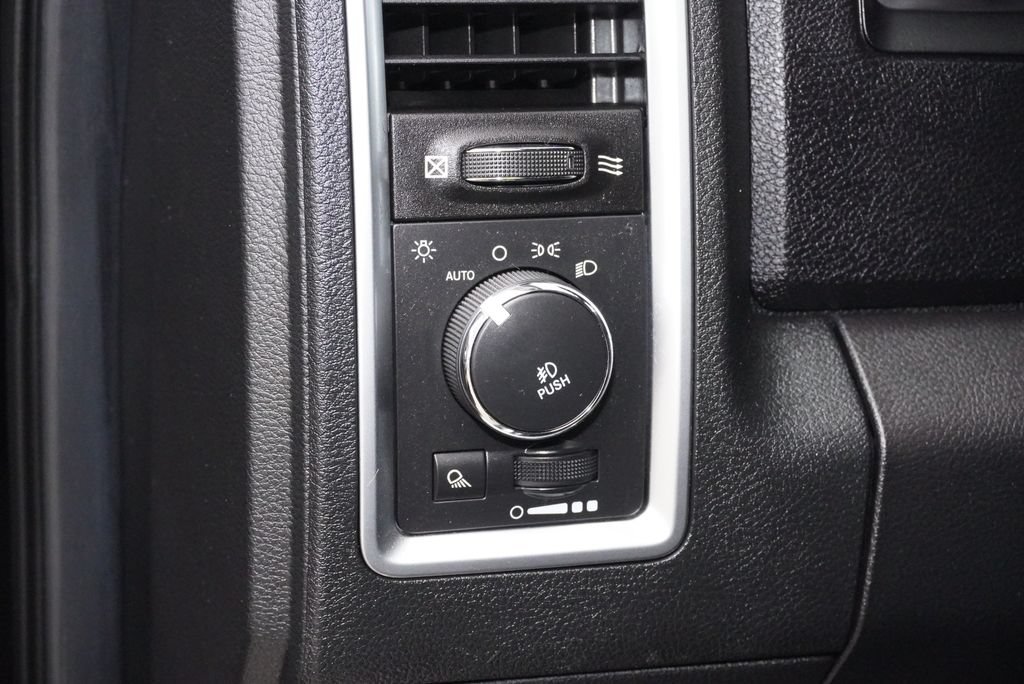 Used 2014 RAM 3500 Laramie Longhorn AWD/4WD image 27