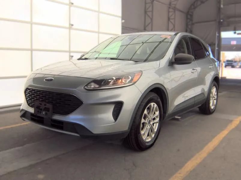 Used 2022 Ford Escape SE AWD/4WD image 3