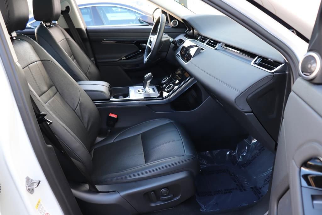 Used 2023 Land Rover Range Rover Evoque SE image 32