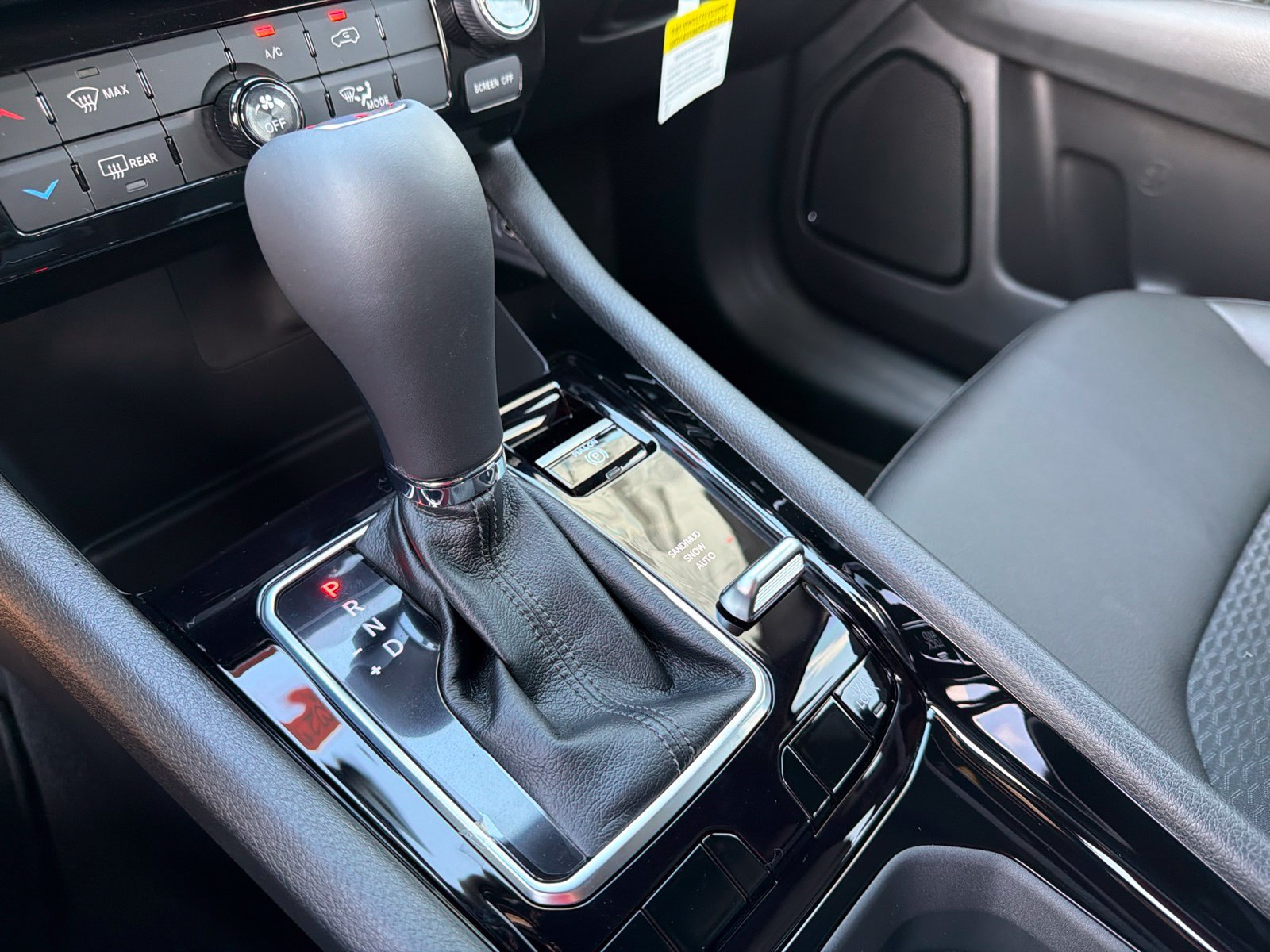 New 2027 Jeep Compass Latitude AWD/4WD image 24