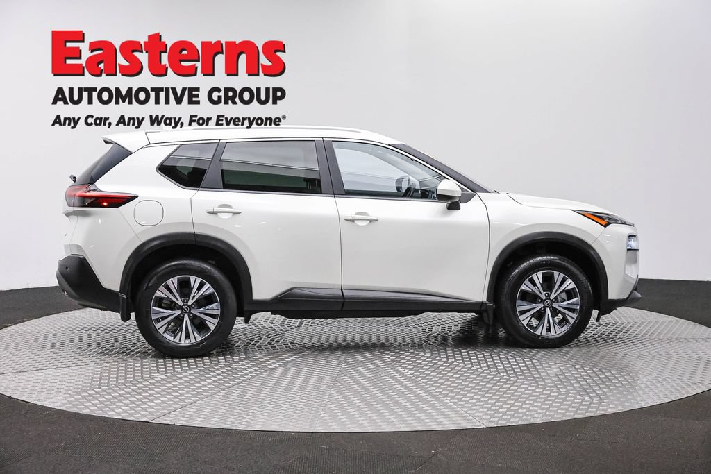 Used 2023 Nissan Rogue SV w/ SV Premium B Package AWD/4WD image 4