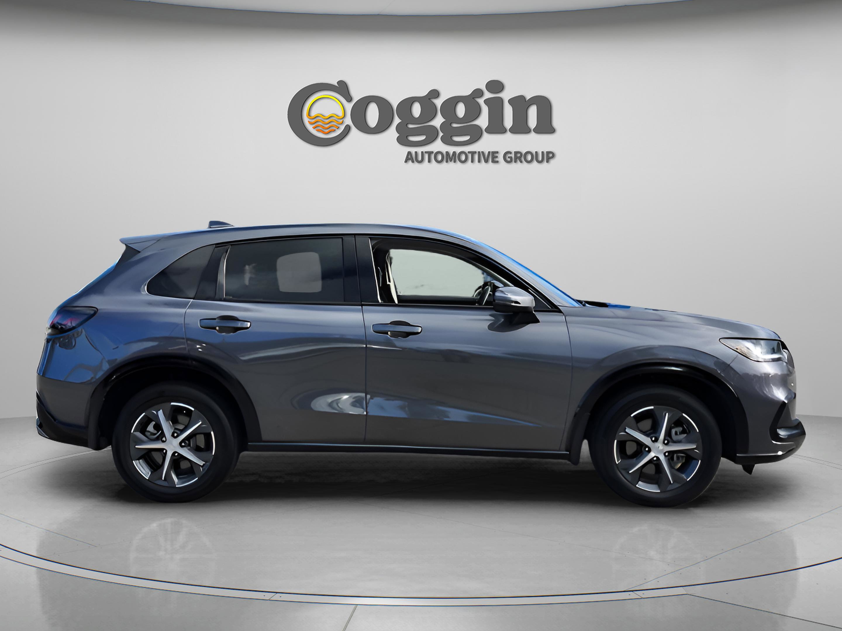 Certified 2025 Honda HR-V EX-L image 6