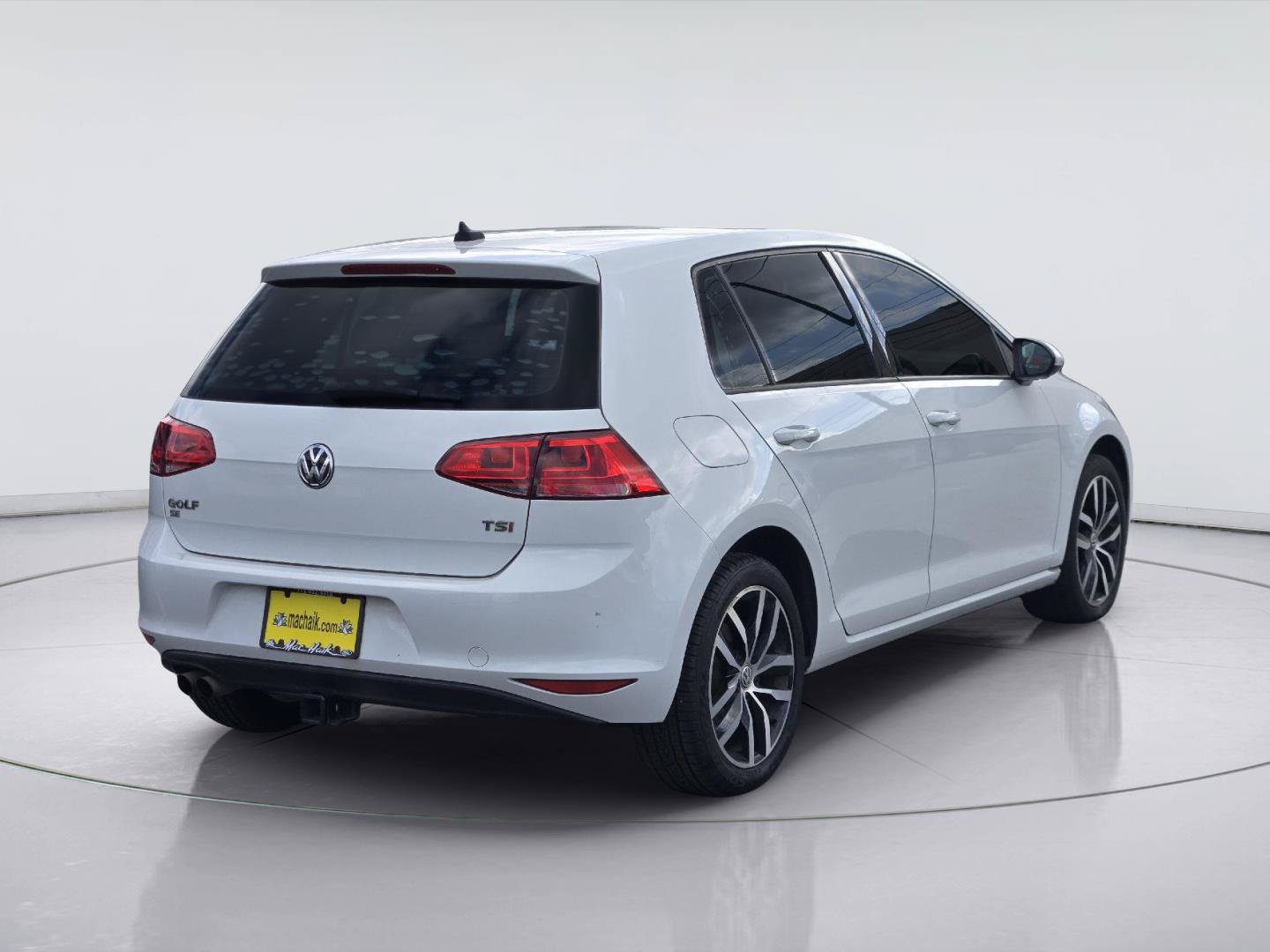 Used 2017 Volkswagen Golf SE FWD image 8