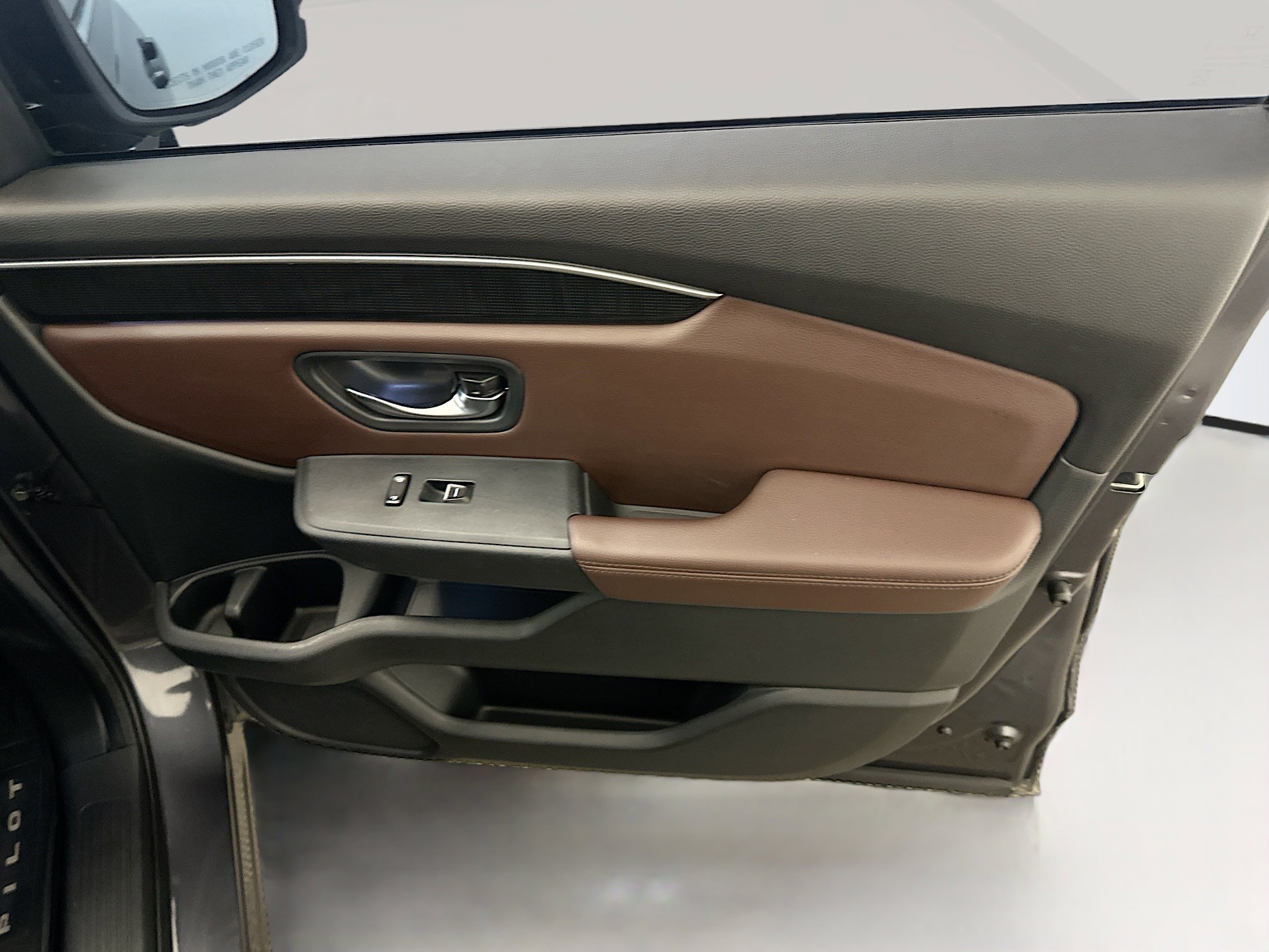 Used 2024 Honda Pilot Elite image 34