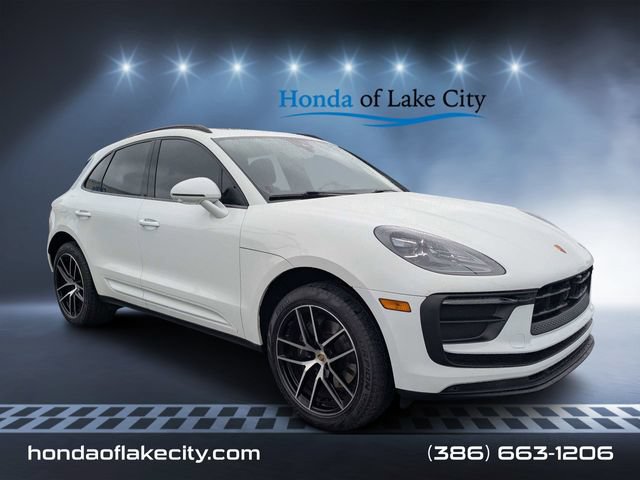 Used 2023 Porsche Macan Turbo AWD/4WD video 1