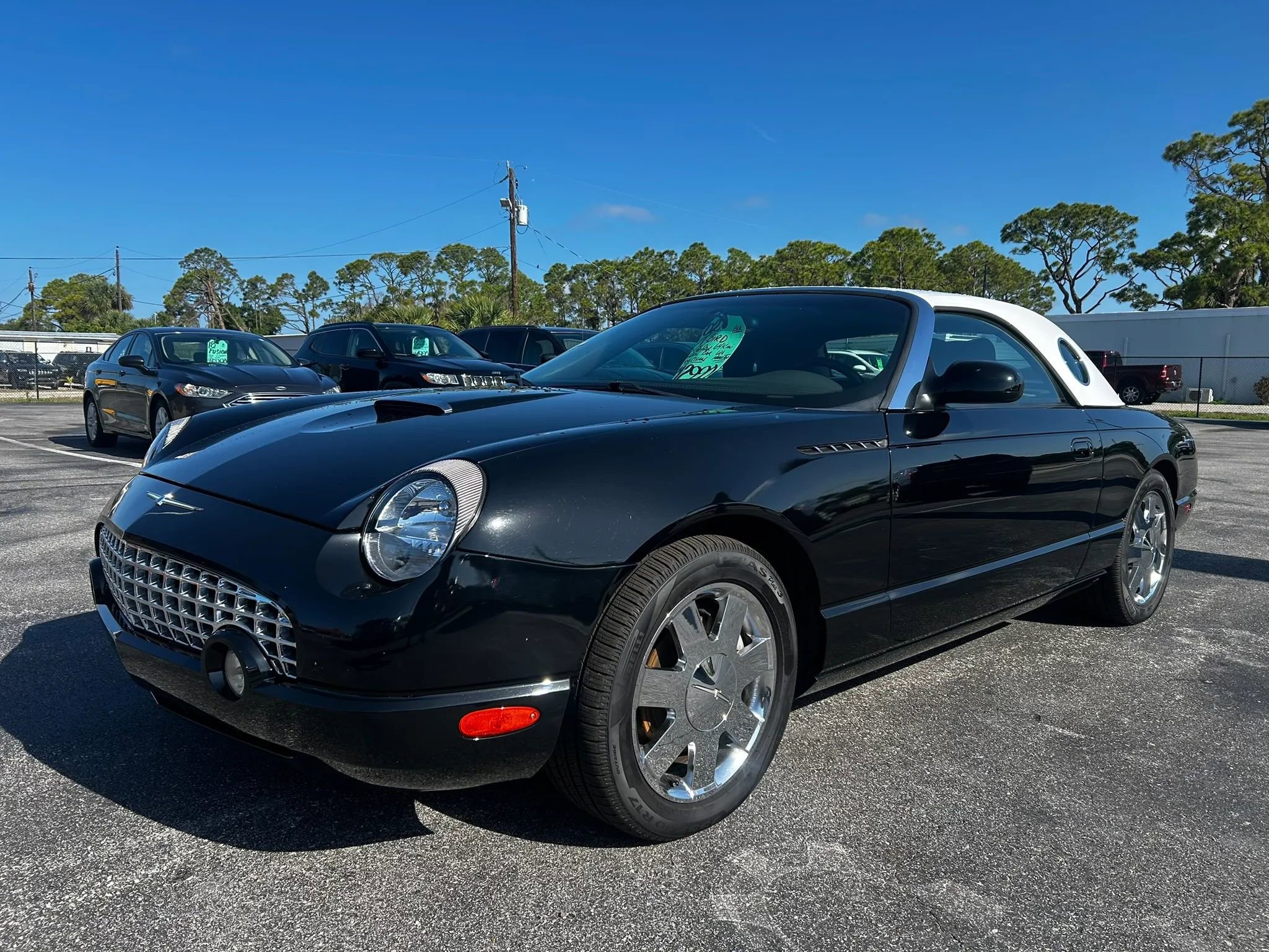 Used 2002 Ford Thunderbird RWD image 11