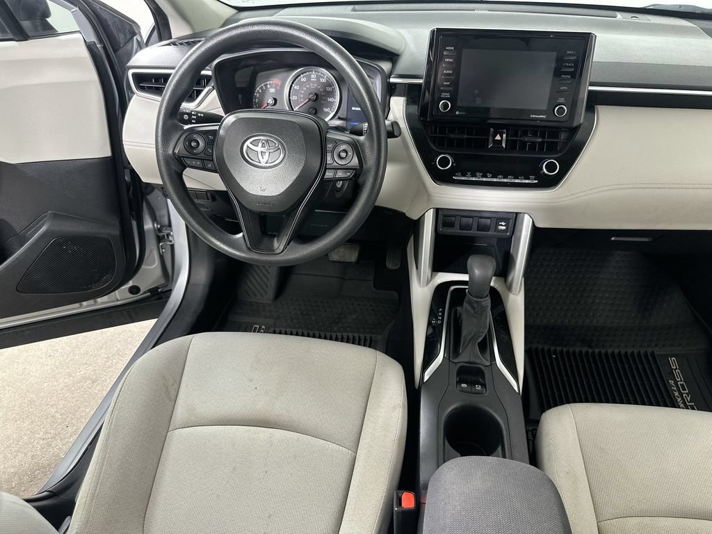 Used 2022 Toyota Corolla Cross L FWD image 16