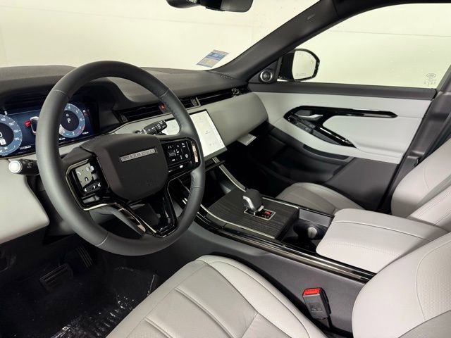 Used 2026 Land Rover Range Rover Evoque S image 5