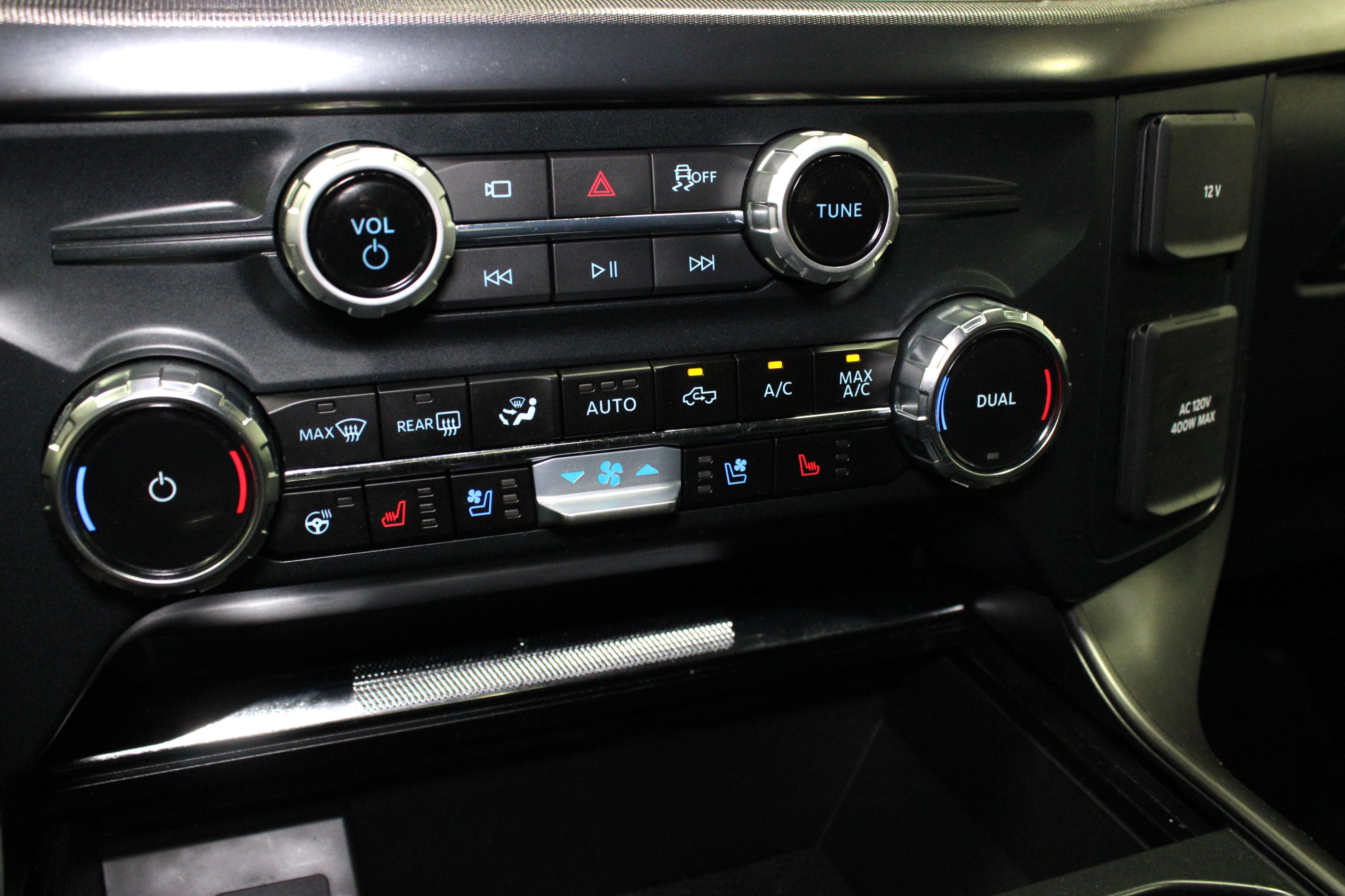 Used 2025 Ford F150 Lariat AWD/4WD image 26