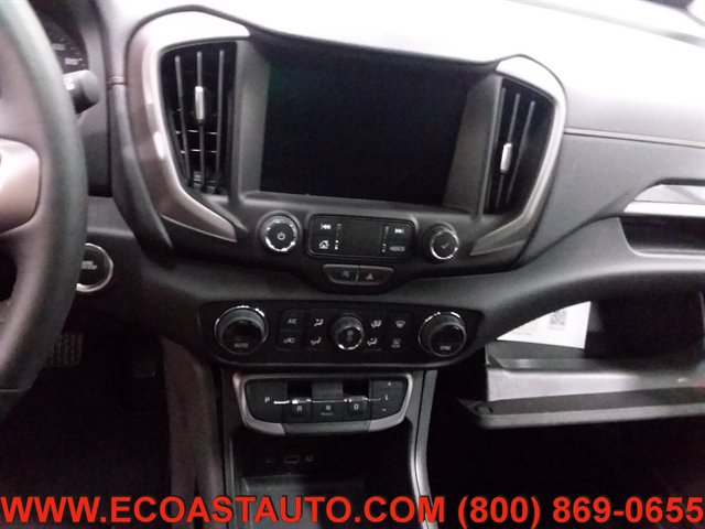Used 2024 GMC Terrain AT4 AWD/4WD image 11