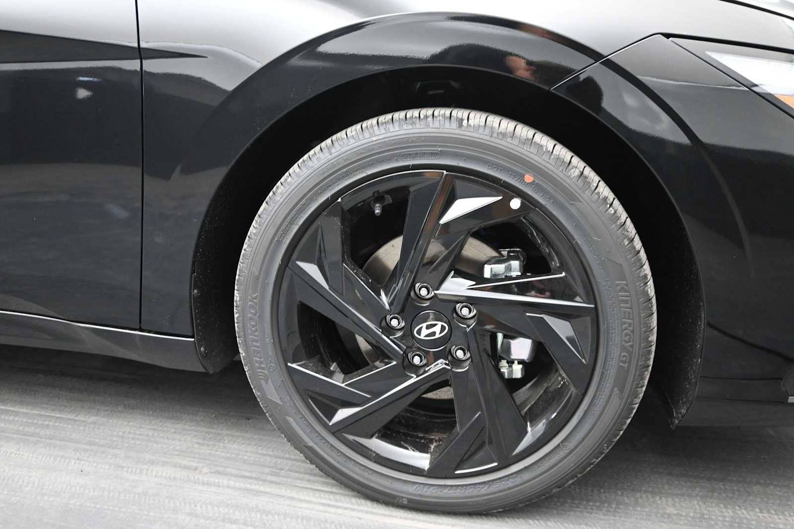New 2026 Hyundai Elantra SEL Sport FWD image 10