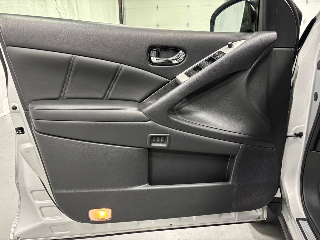Used 2013 Nissan Murano SL AWD/4WD image 8